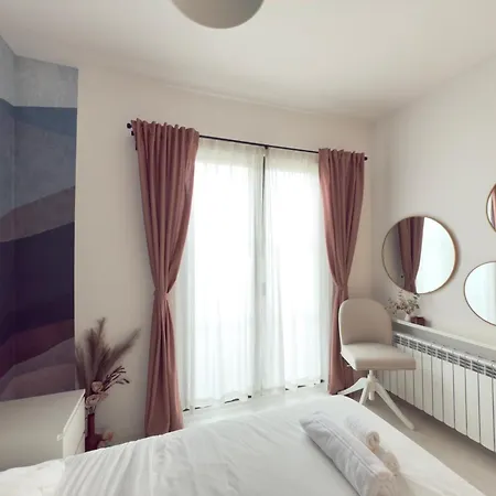 3-bedroom Mountain Family With Free Parking 아파트