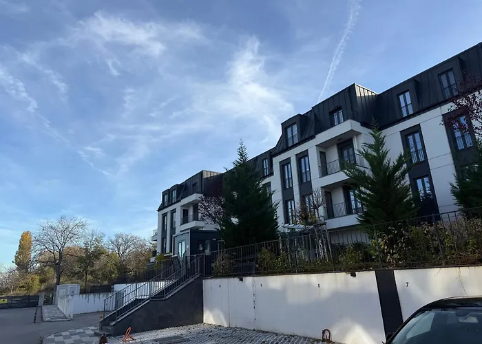 3-bedroom Mountain Family With Free Parking ソフィア